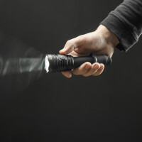 Armytek Viking Pro Max kalt-weiß, 5300 Lumen, 355 Meter Leuchweite